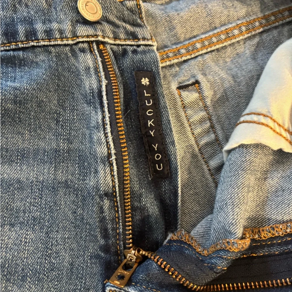 Lucky Brand jeans   121 Slim Straight men’s Size 38x32